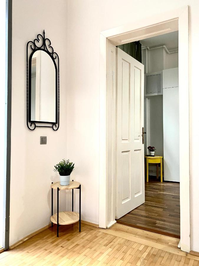 Republique Family Apartment Braşov Eksteriør bilde